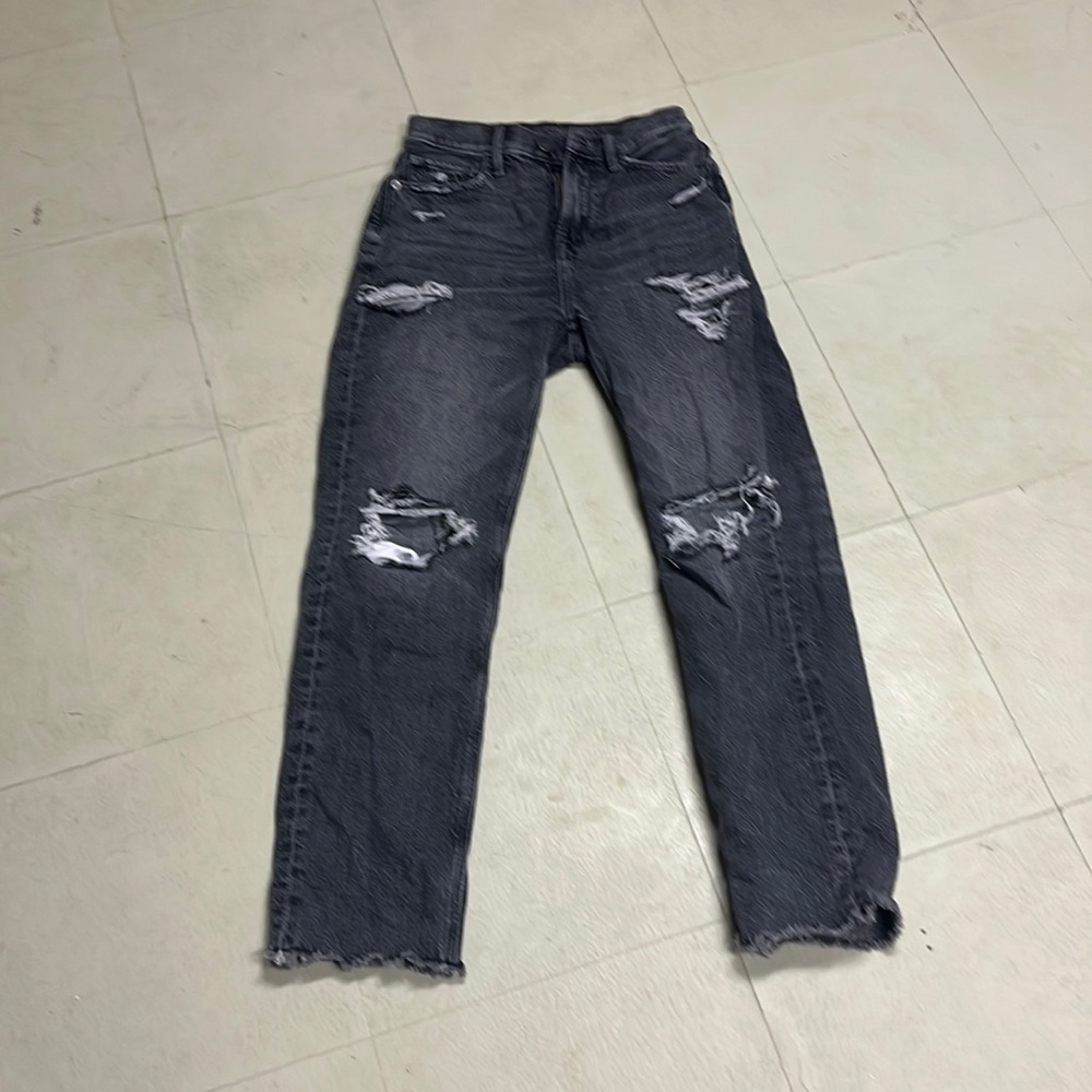 American eagle ripped boyfriend jeans size 00 short worn once or twice